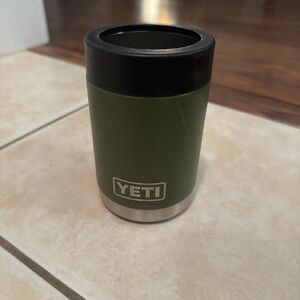 Yeti Regular Can Coozie Set